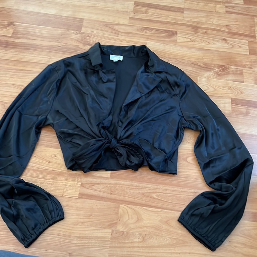 silk front tie polo crop top